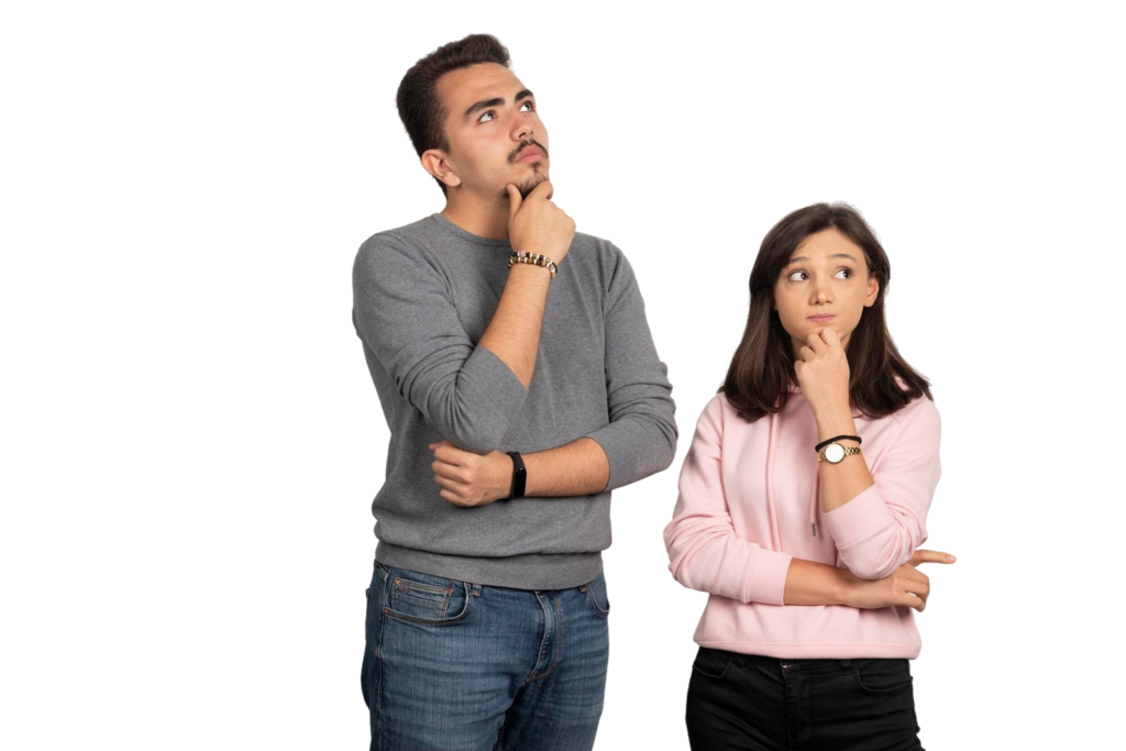 pareja joven pensando blanco.png